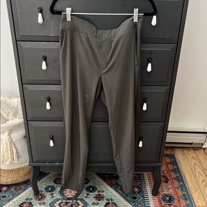 Athleta Gray Dress Pants with Classic Design